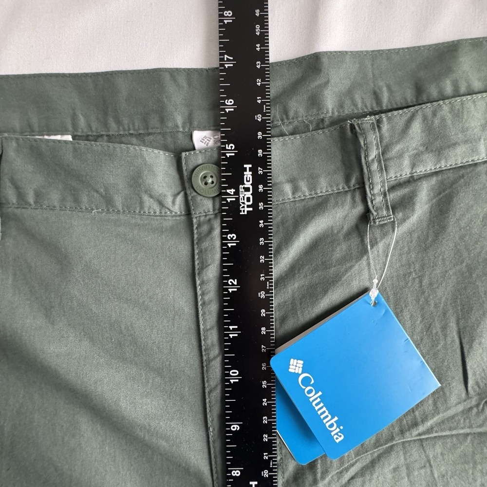 Columbia Red Bluff Cargo Shorts Mens 54 Olive Green 10" Inseam NWT Outdoor - Picture 10 of 12